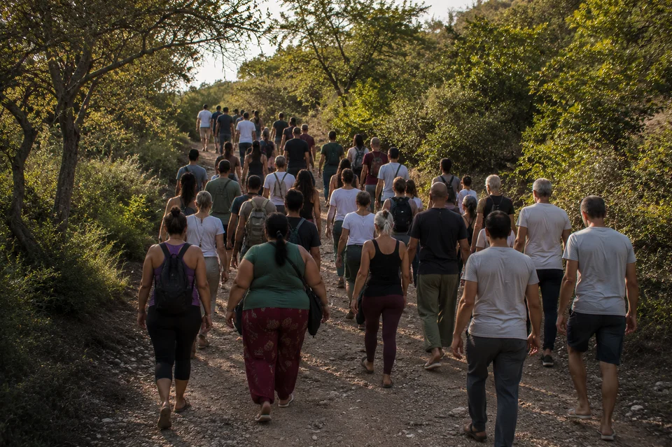 Entorno natural y espacios al aire libre para tu retiro de yoga