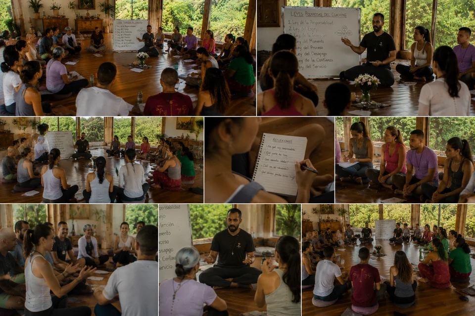 Participantes del retiro holístico de yoga disfrutando experiencias de sanación y bienestar